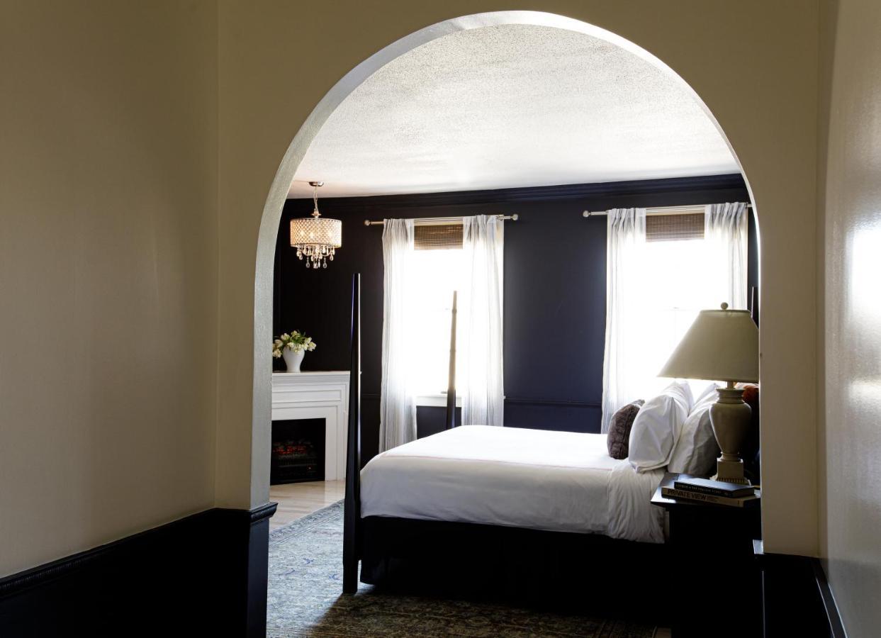 The Litchfield Inn Екстер'єр фото