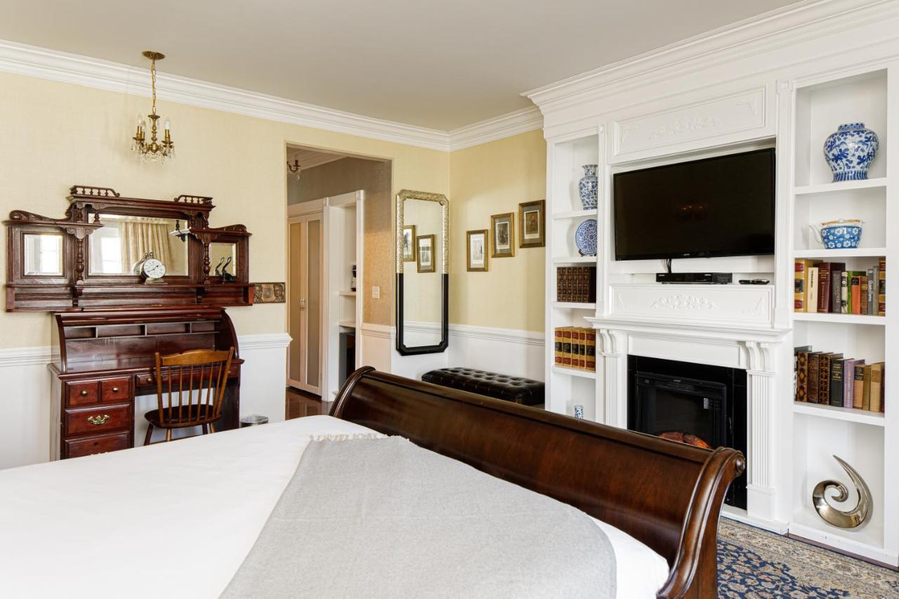 The Litchfield Inn Екстер'єр фото