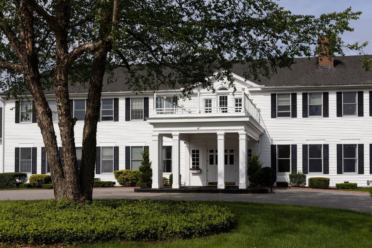 The Litchfield Inn Екстер'єр фото