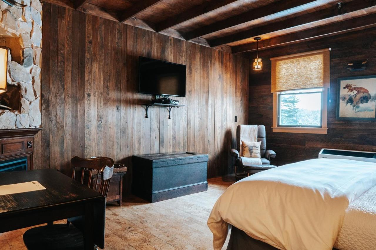 The Litchfield Inn Екстер'єр фото